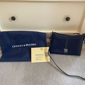 Dooney & Bourke crossbody purse. Brand new never used.